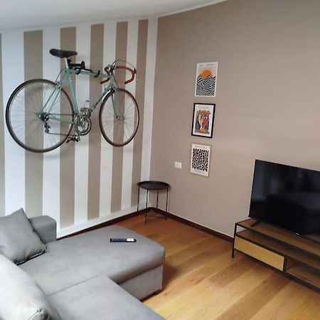 טוסקולנו מדרנו Casa Fedra, Delizioso Loft Frontelago מראה חיצוני תמונה